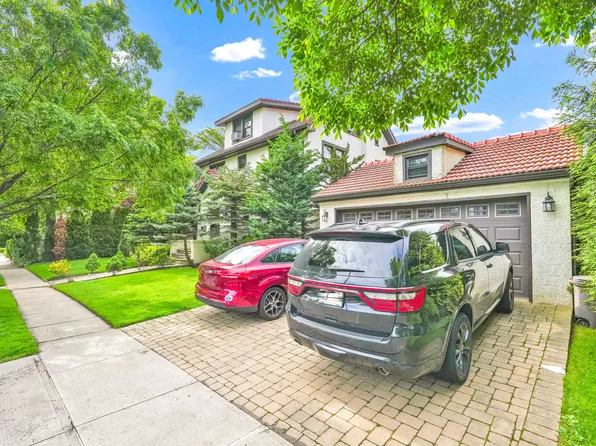 160-08 12th Road image 2 of 29