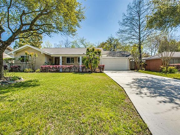 3rd image of 4835 Stillbrooke Dr