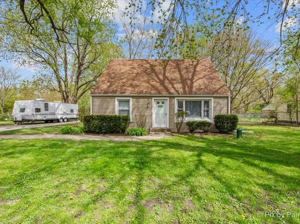 2381 Elm Rd, West Chicago, IL 60185