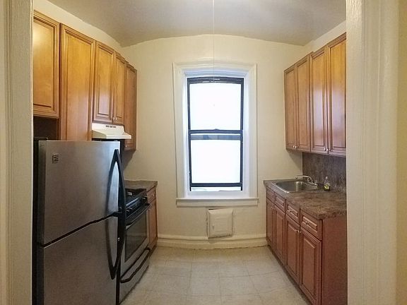 5th image of 481 Eastern Pkwy APT 7B