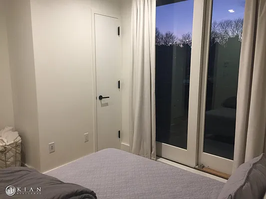 Rented by Kian Realty | media 1