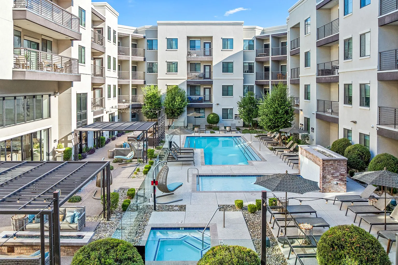 Onyx North Central - 777 E Stella Ln Phoenix AZ (9 units available