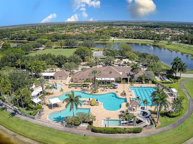 1530 Canary Island Dr — Photo 25