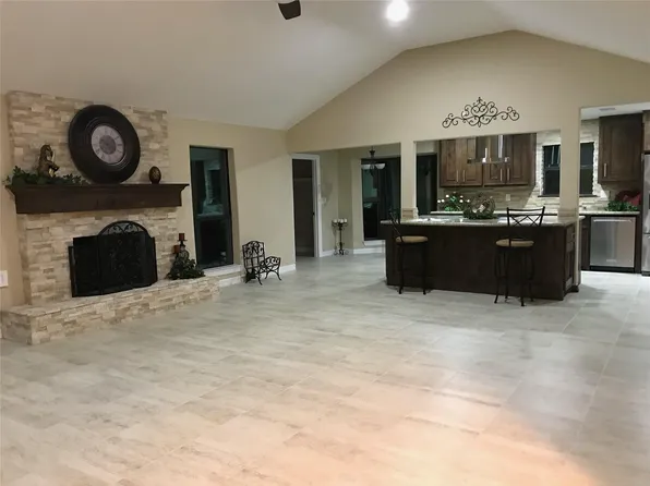 19207 Casper Dr, Spring, TX 77373