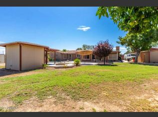 2930 E Laurel Ln, Phoenix, AZ 85028