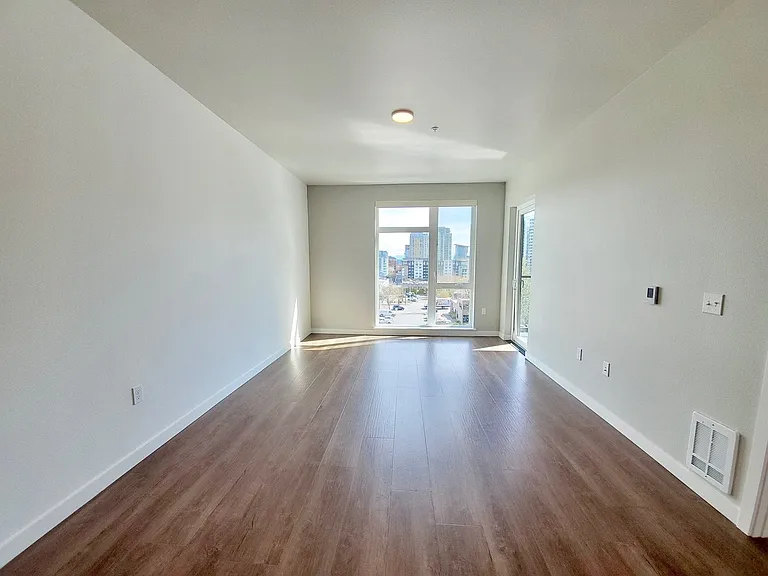 1085 103rd Ave NE #315 — Photo 6