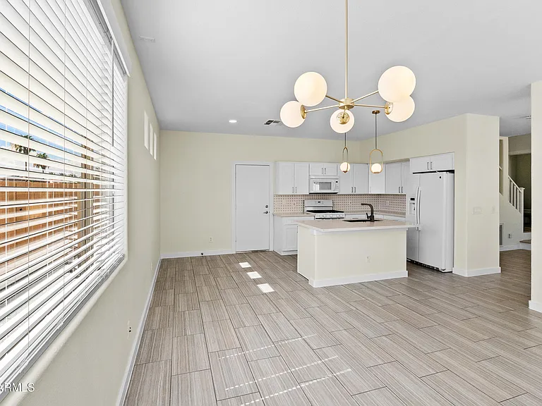 14369 W Lexington Ave — Photo 8