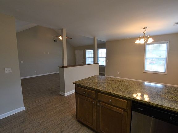 4th image of 1835 Duke Dr