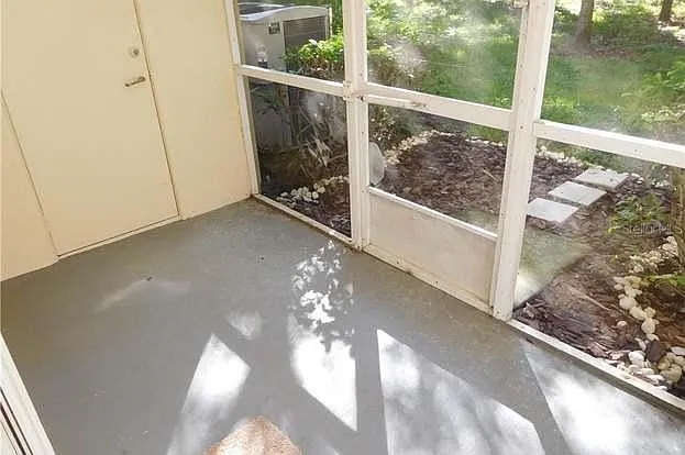 10951 Brickside Ct — Photo 12