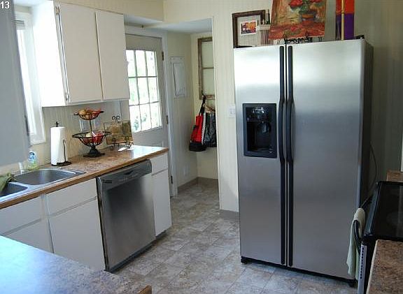 5th image of 3614 Harney St