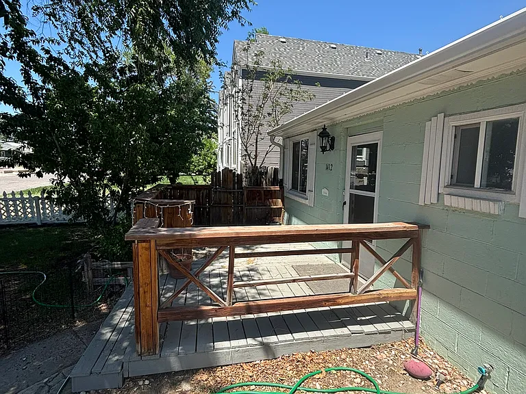 1412 N Valentia St — Photo 2