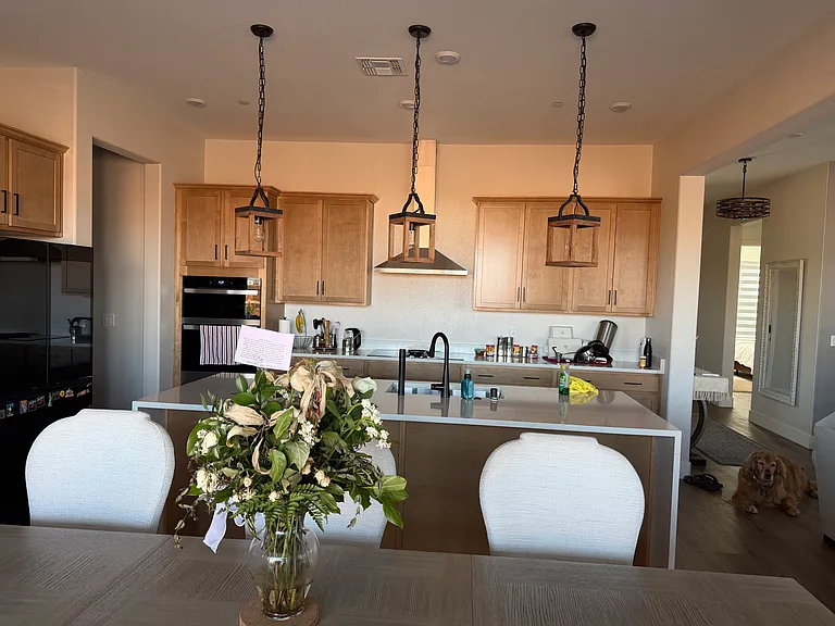 1528 Kasnak Dr — Photo 2