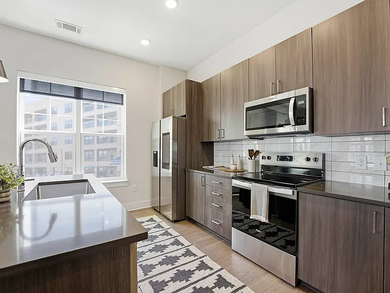 Second kitchen scheme with island sink