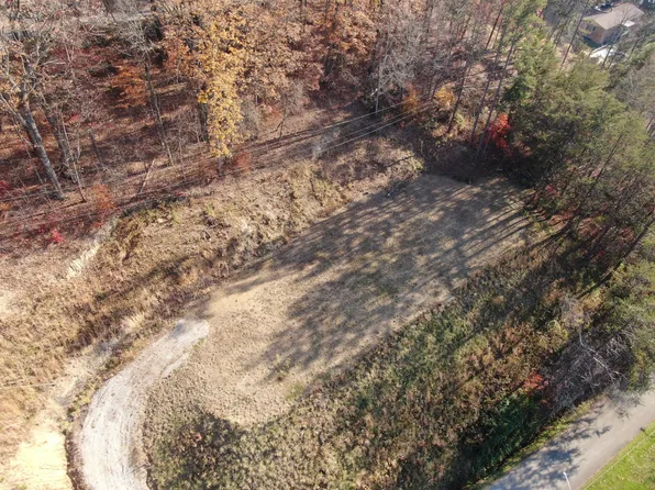 214 Chinook Dr, London, KY 40741