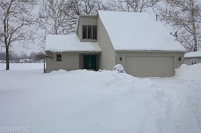 1st image of 9098 Long Lake Dr E