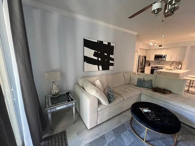 1805 N Flagler Dr #112 — Photo 13