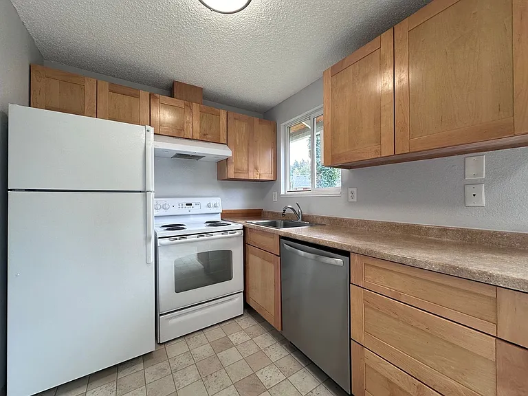 1303 NE 238th Dr — Photo 7