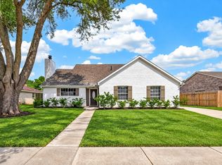 12818 Huntington Field Dr, Houston, TX 77099