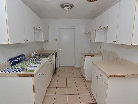 3rd image of 616 S Oxalis Ave