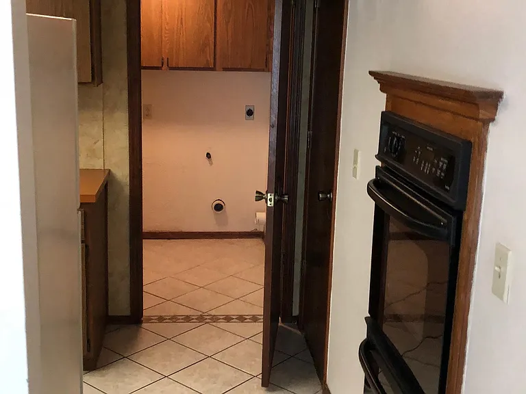 6448 W Hefner Rd — Photo 38