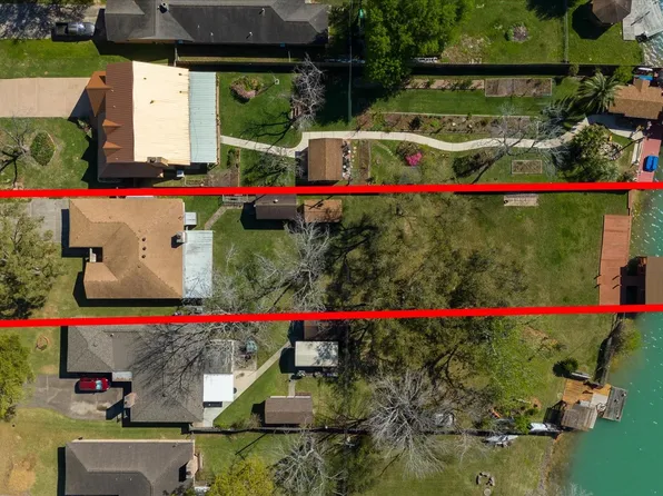 1309 Parkwest St, Texas City, TX 77591