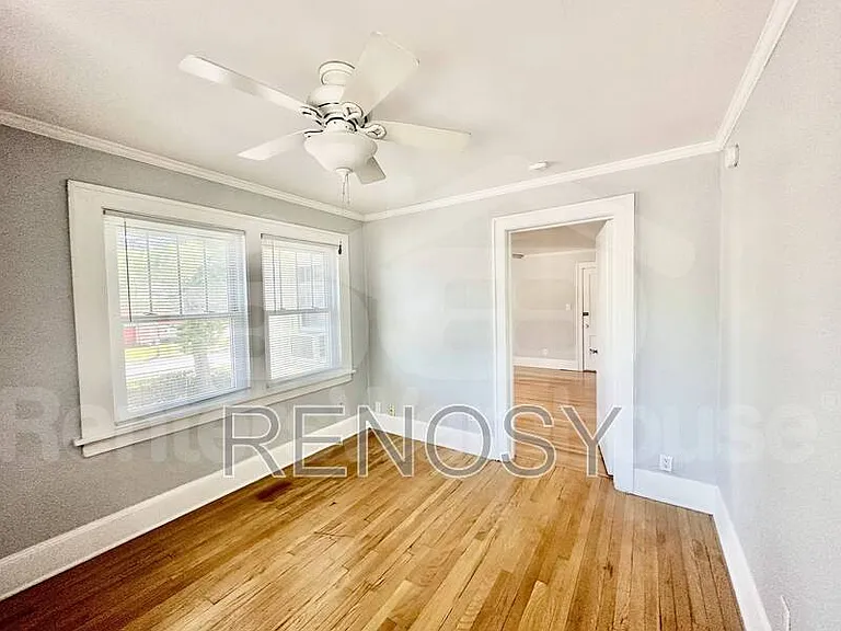 2300 Beaver Ave #4 — Photo 8
