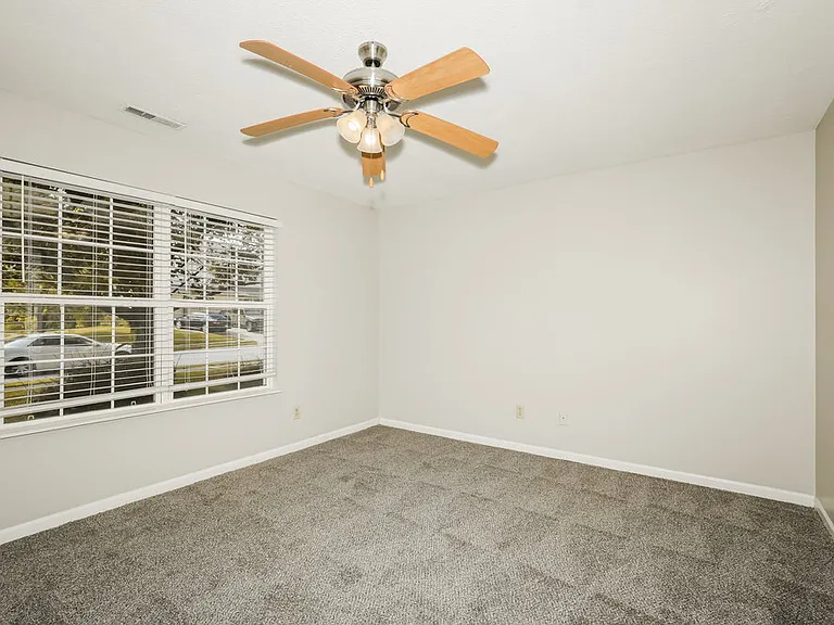 457 Sable Chase — Photo 10