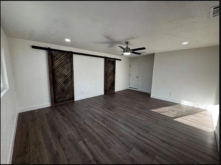 16 S Plano St — Photo 12