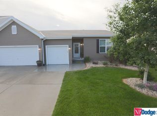 9013 N 156th Ave, Bennington, NE 68007
