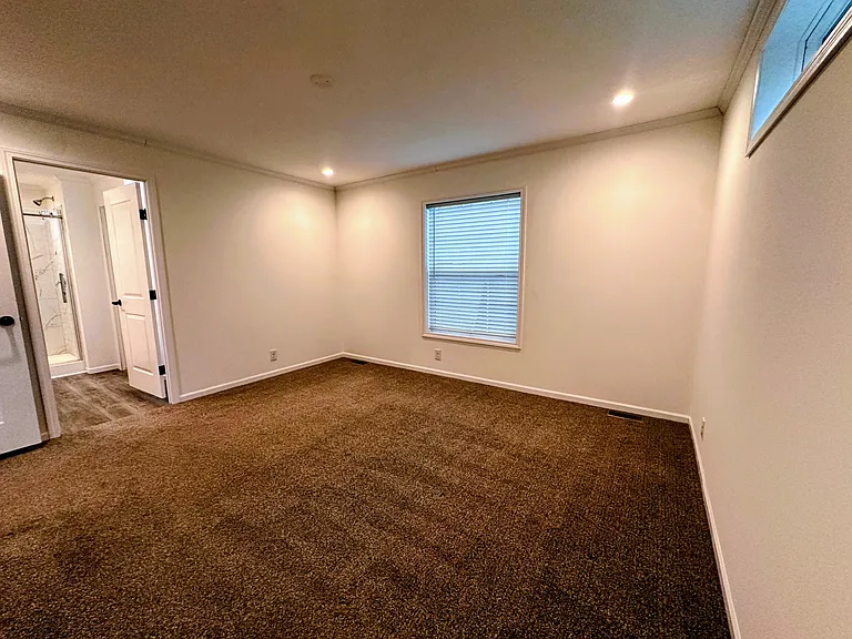 Hunters Glen — Photo 29