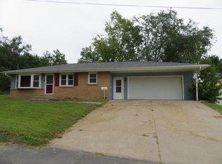 218 N 9th St, Missouri Valley, IA 51555