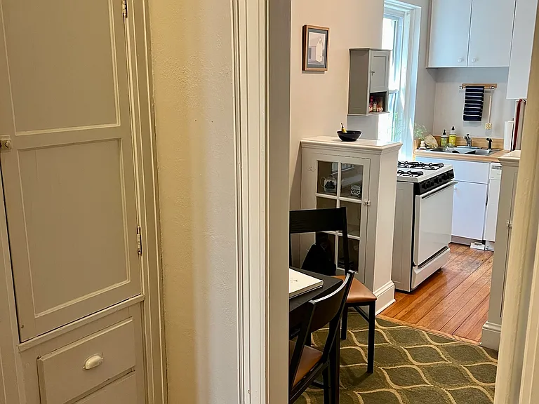 27 Lanark Rd #6 — Photo 17