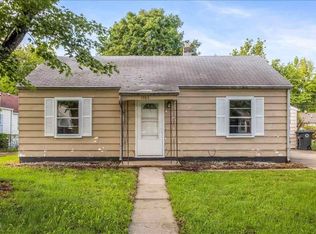 1906 E 24th St, Muncie, IN 47302