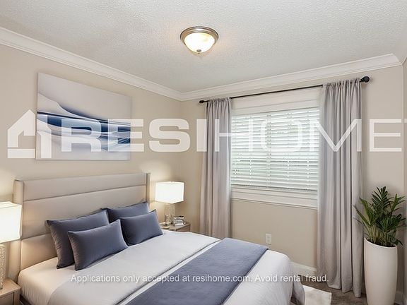 4th image of 805 Bowie Dr