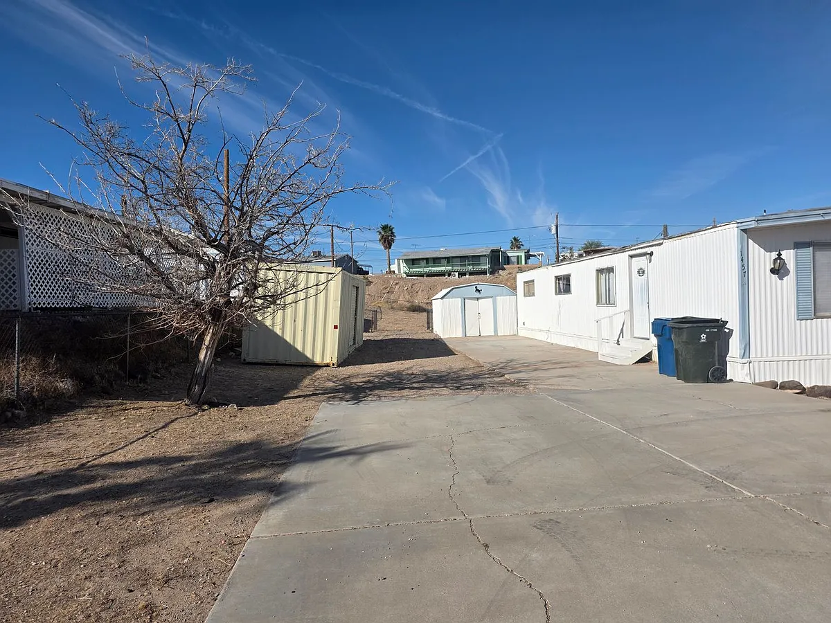 Building Photo - 1457 Luna Ln