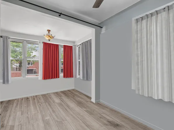 3215 Randall Avenue image 20 of 21