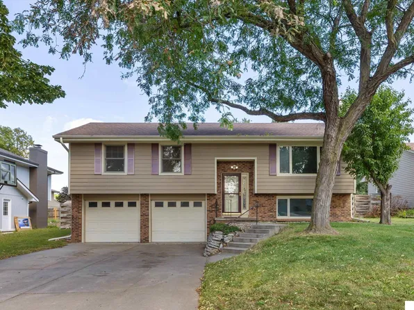 3404 Lynnwood Dr, Bellevue, NE 68123