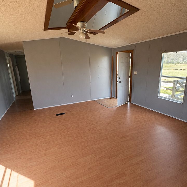 1st image of 125 Old Red Rd