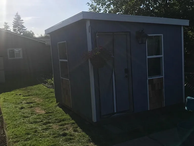 She shed/office