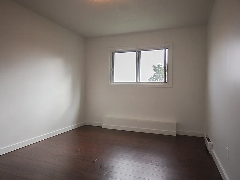 475 Lancaster St W #37 — Photo 18