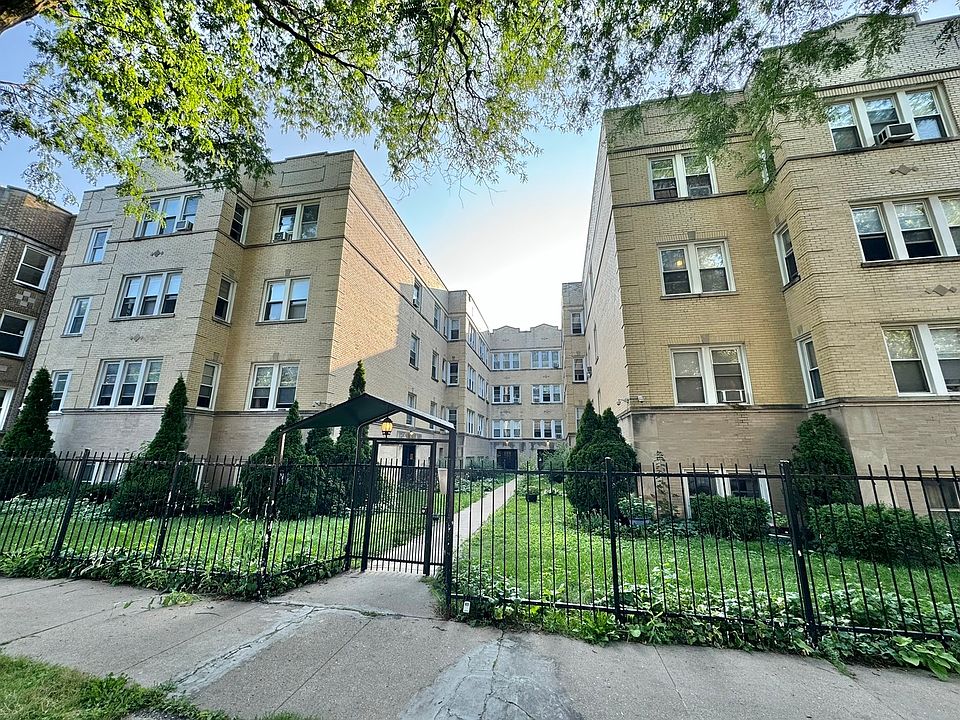 1st image of 6446 N Claremont Ave APT 3