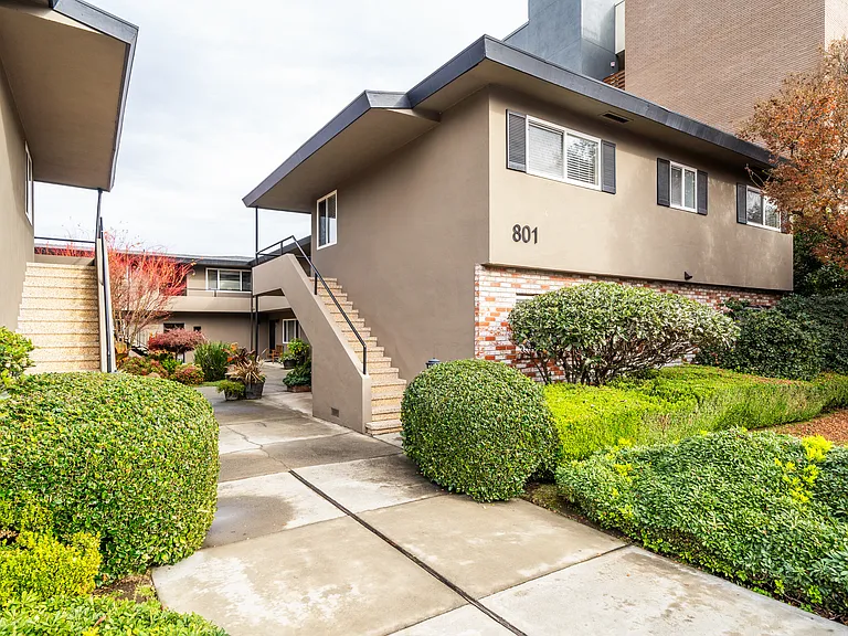 801 Walnut Street — Photo 14