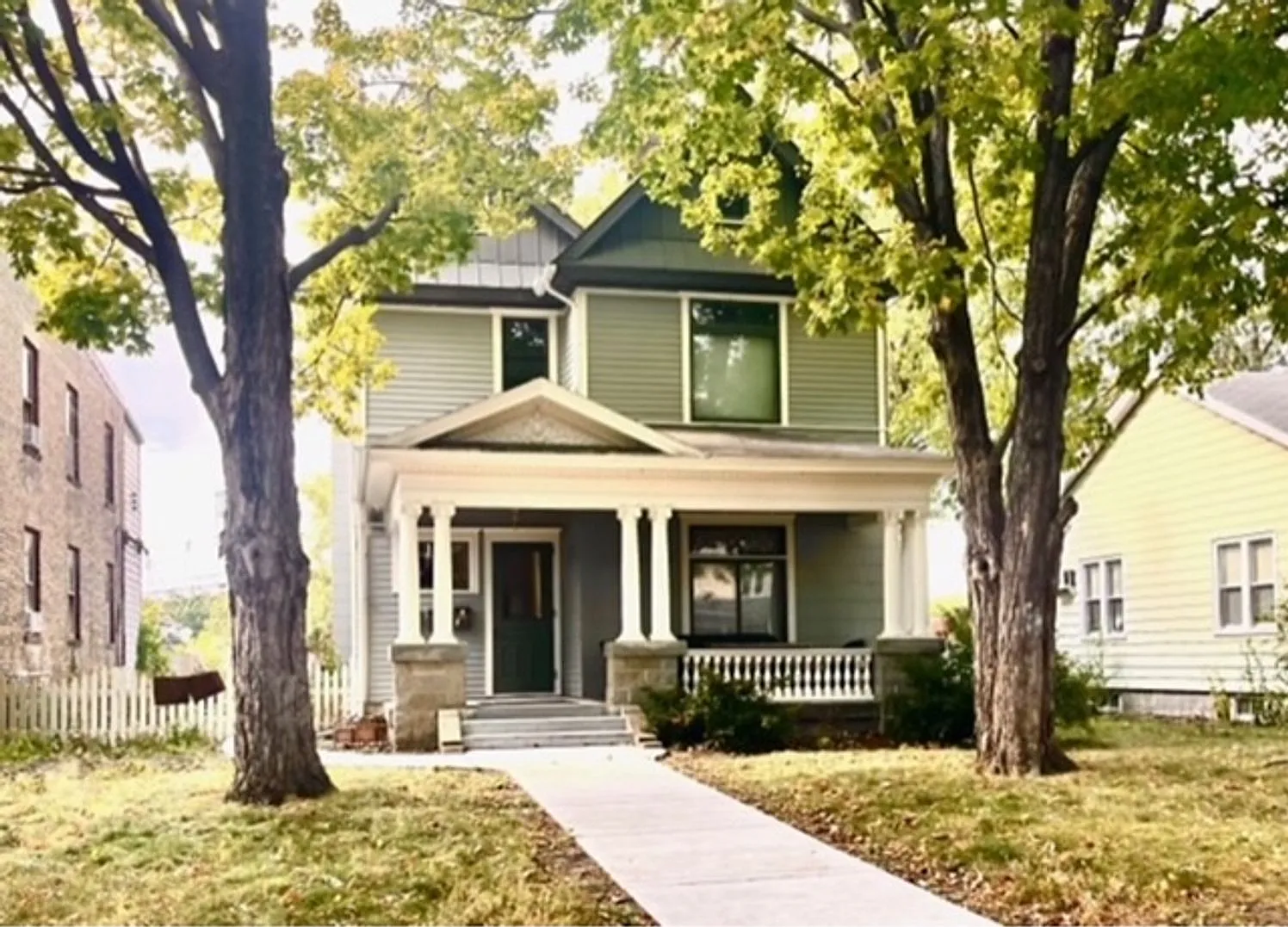 2526 Polk St NE — Photo 1