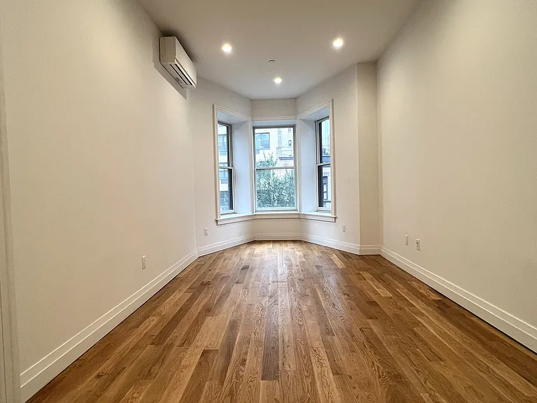 315 W 103rd St #3 — Photo 5