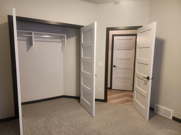 4513 S Dubuque Ave — Photo 14