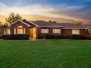 694 Willow Grove Rd, Woodway, TX 76712