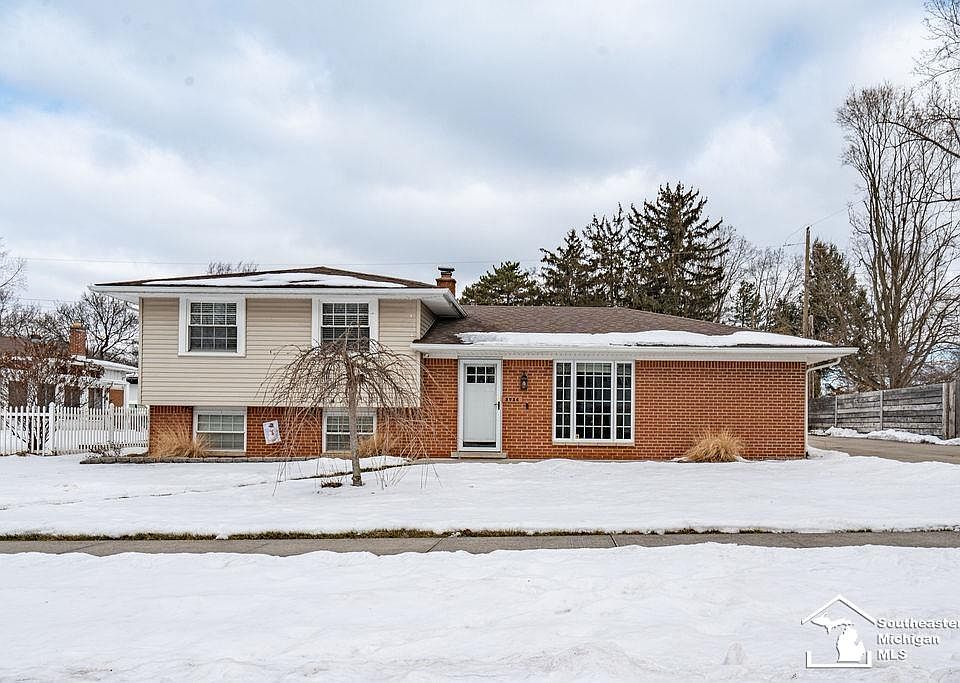 1st image of 3714 Ridgedale Ln