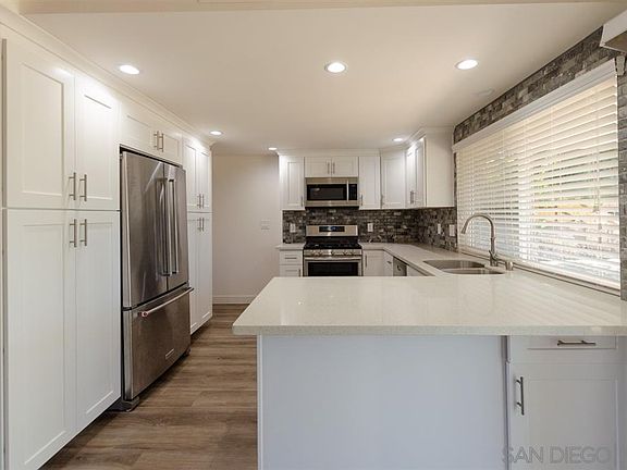 4th image of 5172 Park West Ave