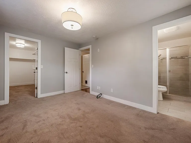 1844 E Southmoor Dr — Photo 7
