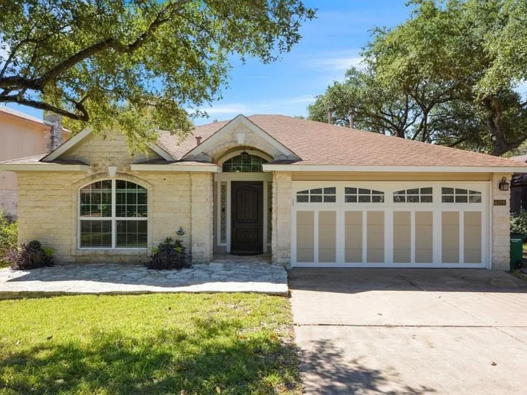 6201 Abilene Trl — Photo 1